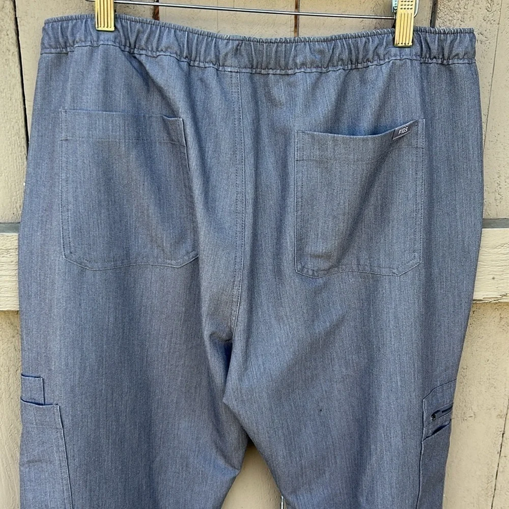 FIgs Scrub Pants Technical Collection Size XLarge Short Grey